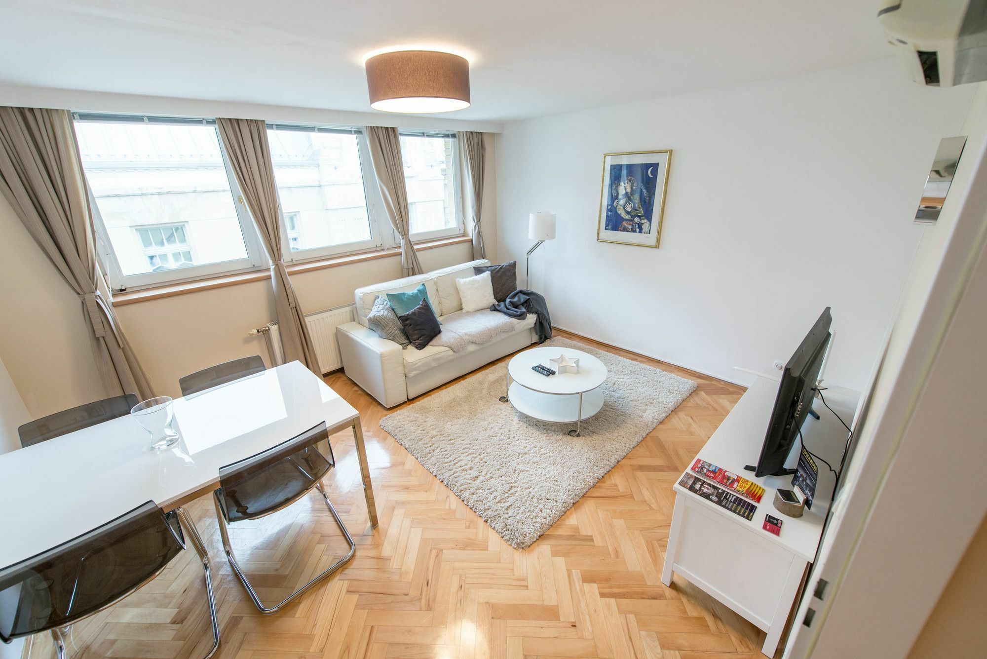Oasis - Liszt Ferenc Square Apartment